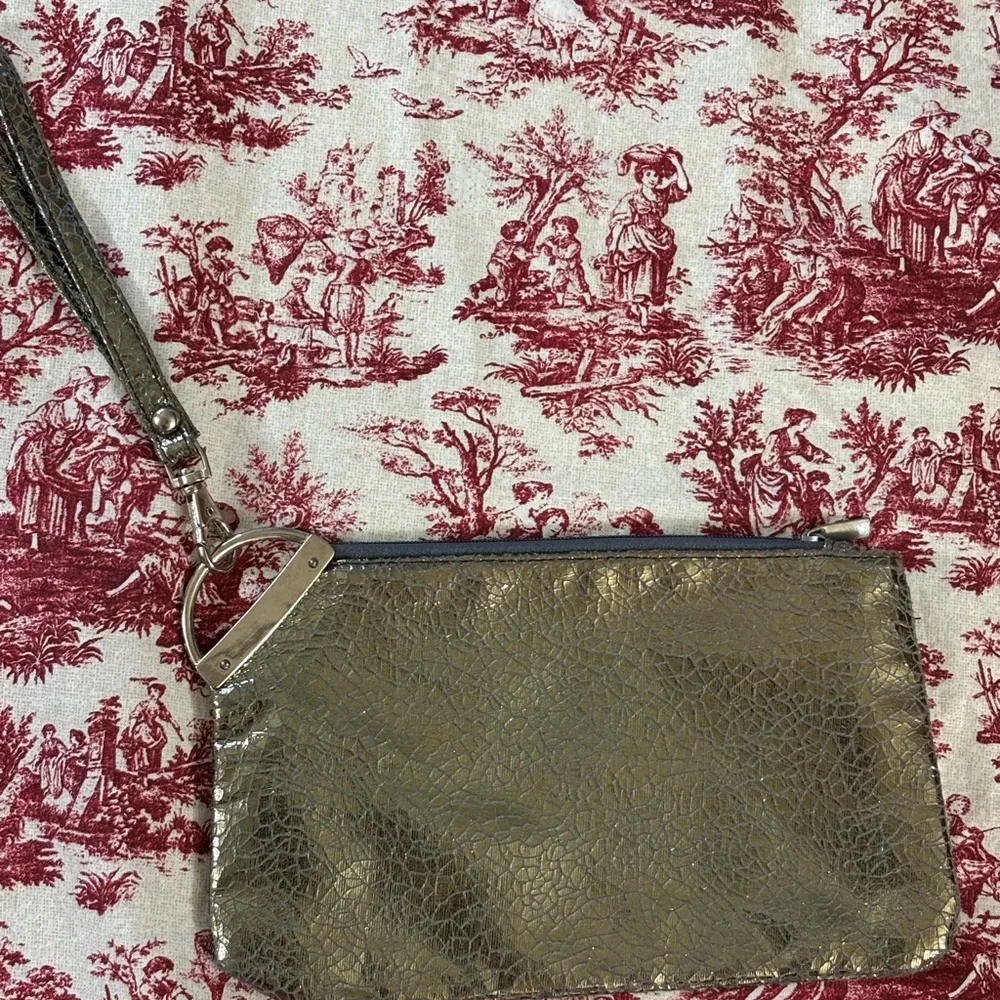 Metallic Gunmetal Zip Card Case Charm – Distressed Texture Heavy Silver Hardware